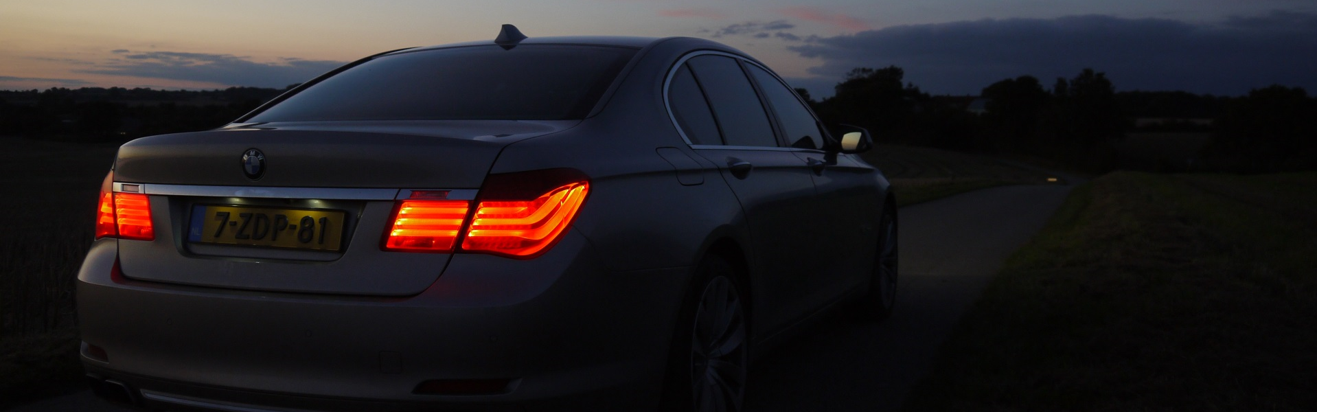 7_series_header_cropped